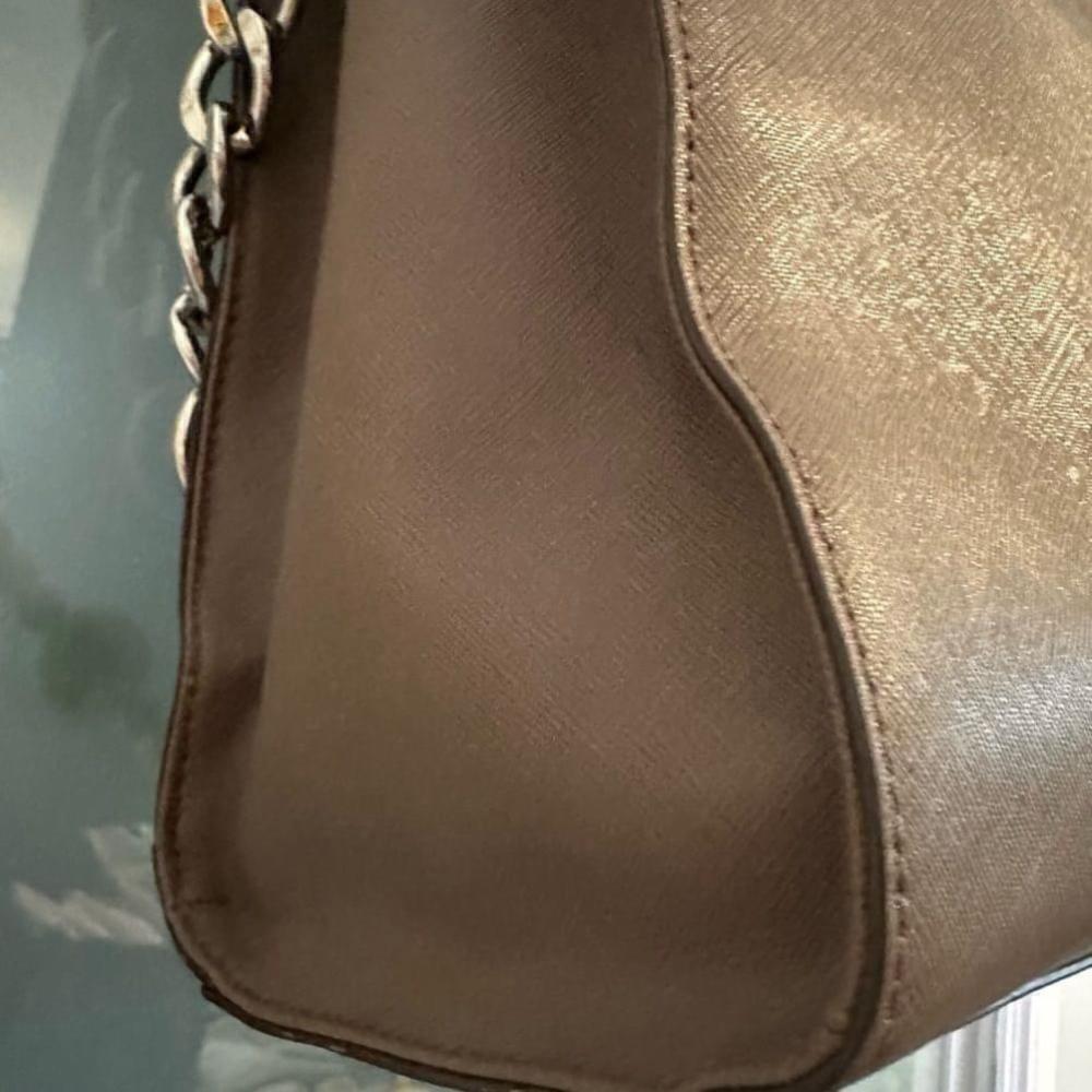 MICHAEL KORS Hamilton Saffiano Leather Tote Bag in Dune - Picture 8 of 8